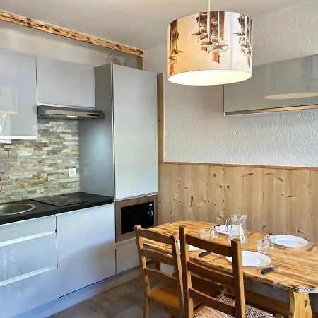 Renove Aux Pieds Des Pistes Des Chavannes, Coeur De Station, Balcon, 4 Couchages - Fr-1-623-260 Apartment *