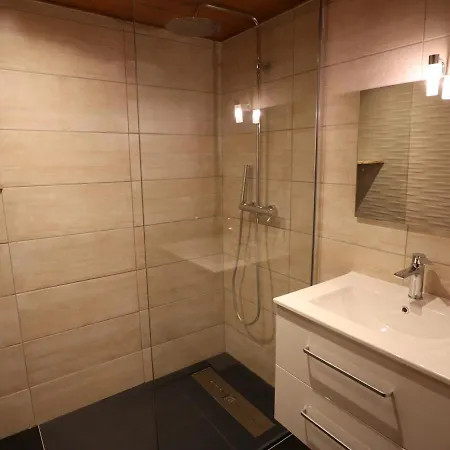 Renove Aux Pieds Des Pistes Des Chavannes, Coeur De Station, Balcon, 4 Couchages - Fr-1-623-260 *