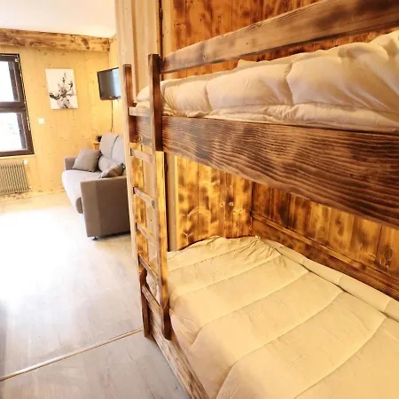 Apartment Renove Aux Pieds Des Pistes Des Chavannes, Coeur De Station, Balcon, 4 Couchages - Fr-1-623-260 Les Gets
